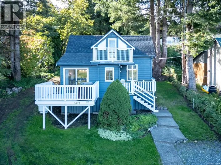 5429 Island Hwy, Union Bay