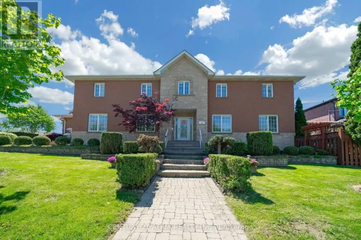 543 QUEENS DRIVE, Toronto