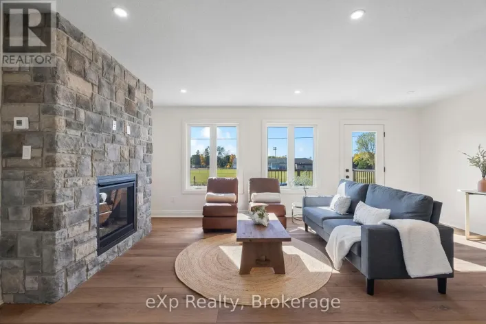 544 NEWFOUNDLAND STREET, Wellington North