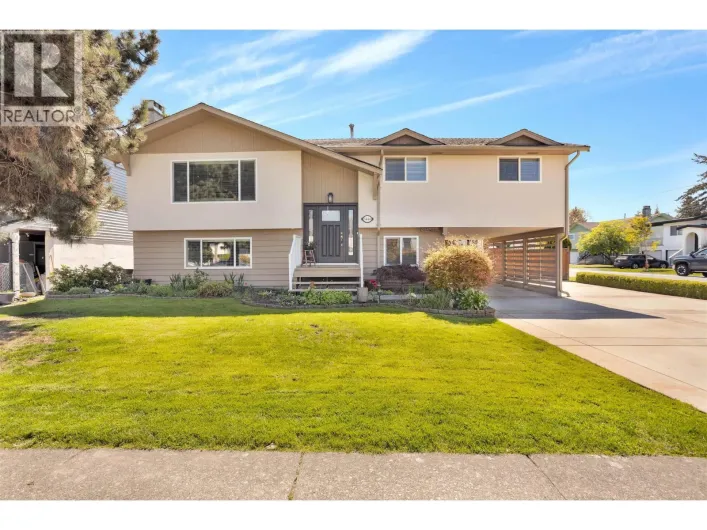 5444 45 AVENUE, Delta
