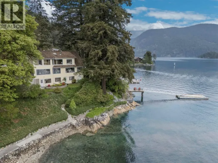 5445 INDIAN RIVER DRIVE, North Vancouver
