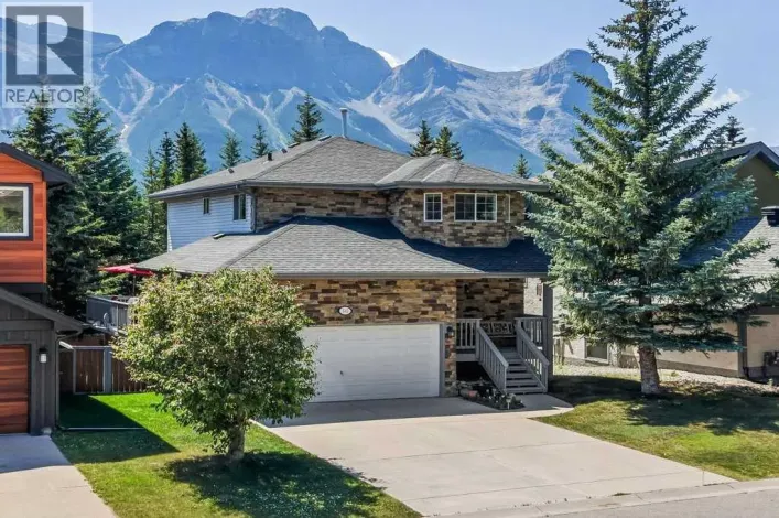 545 Grotto Road, Canmore