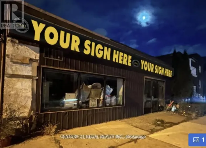 545 VAUGHAN ROAD, Toronto