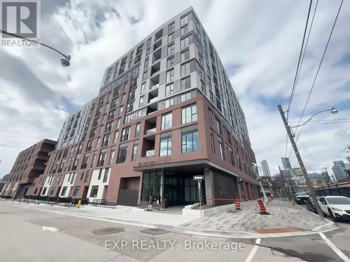 546 - 30 DREAMERS WAY, Toronto