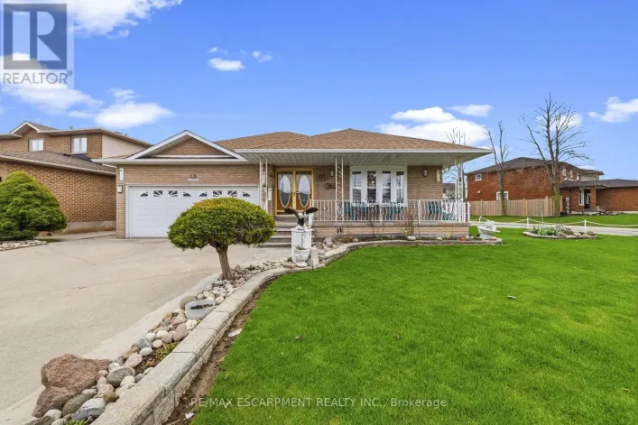 546 DICENZO DRIVE, Hamilton