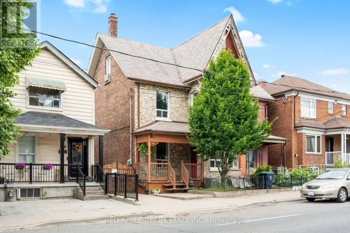 546 DUFFERIN STREET, Toronto