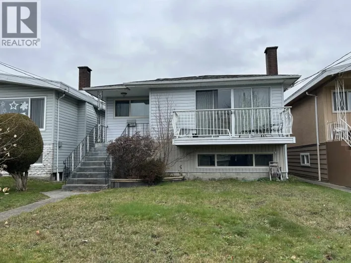 5463 PORTLAND STREET, Burnaby
