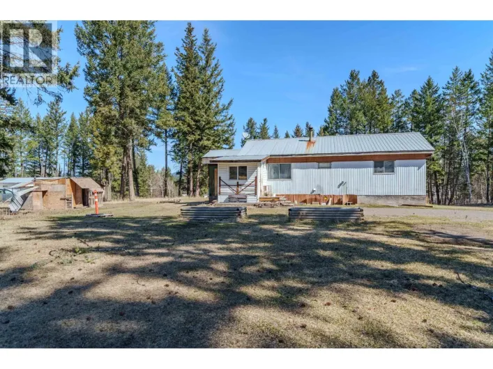 Manufactured Home/Mobile for sale: 5469 SAUNDERS CRESCENT, 103 Mile House