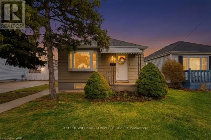 547 COCHRANE ROAD, Hamilton