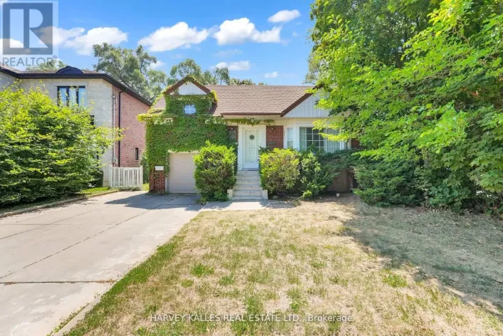 547 DOUGLAS AVENUE, Toronto