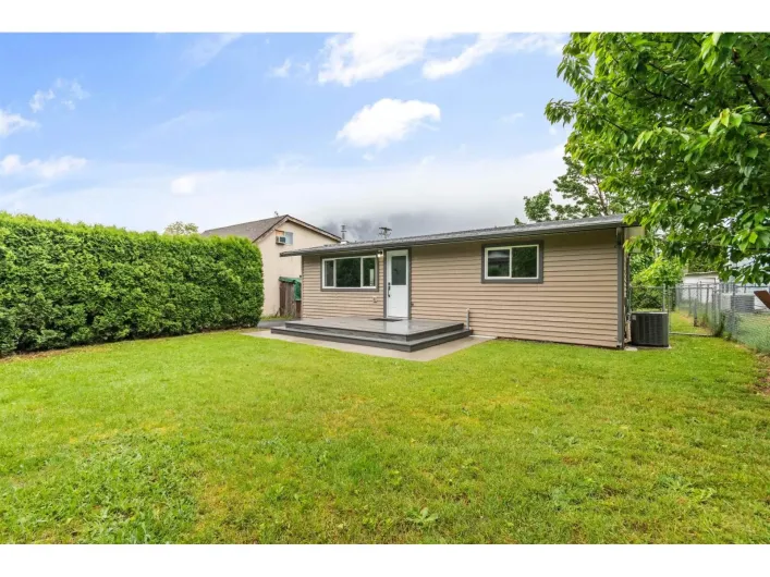 547 FORT STREET|Hope, Hope
