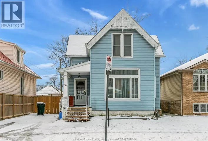 547 OAK, Windsor