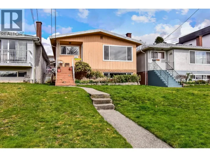 5477 PORTLAND STREET, Burnaby