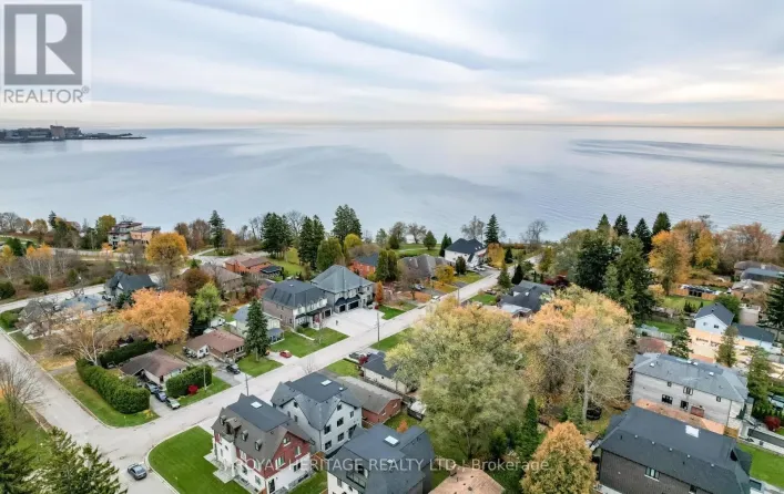 548 MARKSBURY ROAD, Pickering