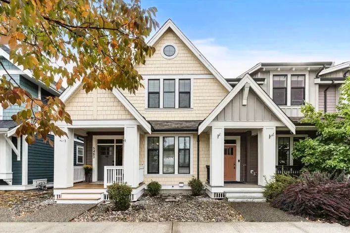 5482 PEACH ROAD|Garrison Crossing, Chilliwack