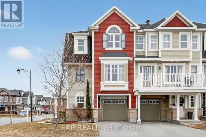 549 ENSATINA CRESCENT, Ottawa
