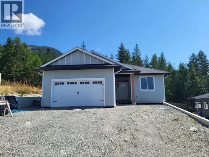 549 Mountain View Dr, Lake Cowichan