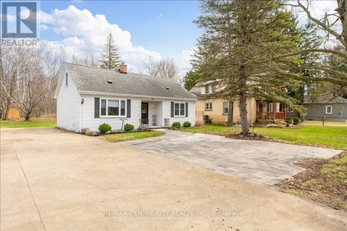 549 VICTORIA STREET, Strathroy-Caradoc
