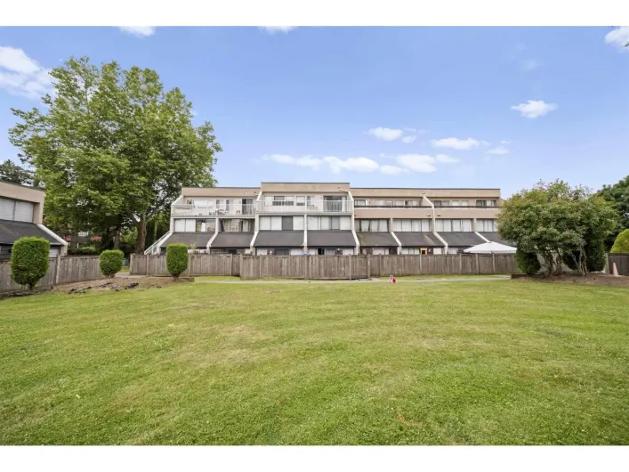 55 17708 60 AVENUE, Surrey