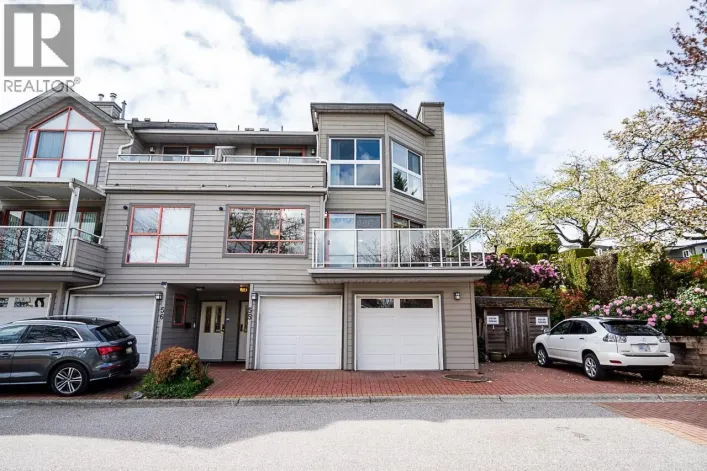 55 323 GOVERNORS COURT, New Westminster