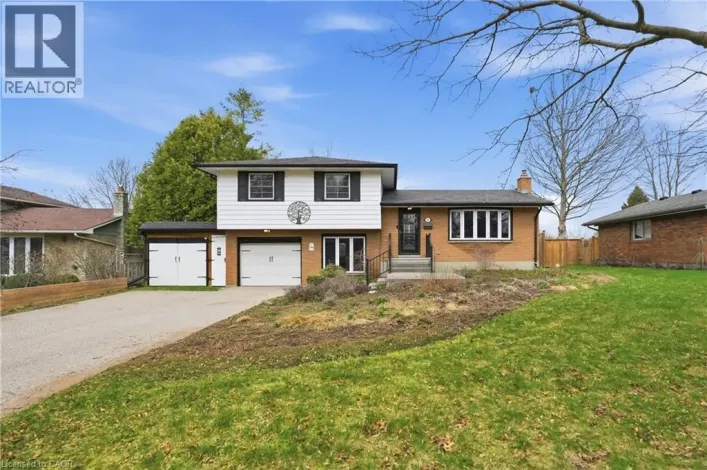 55 BERKLEY Crescent, Simcoe