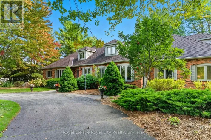 55 BRIDLE PATH, Puslinch