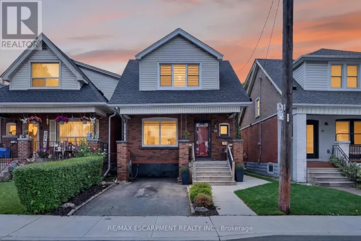55 CAMERON AVENUE N, Hamilton