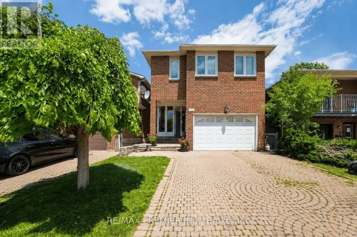House for sale: 55 DEERPARK CRESCENT, Brampton