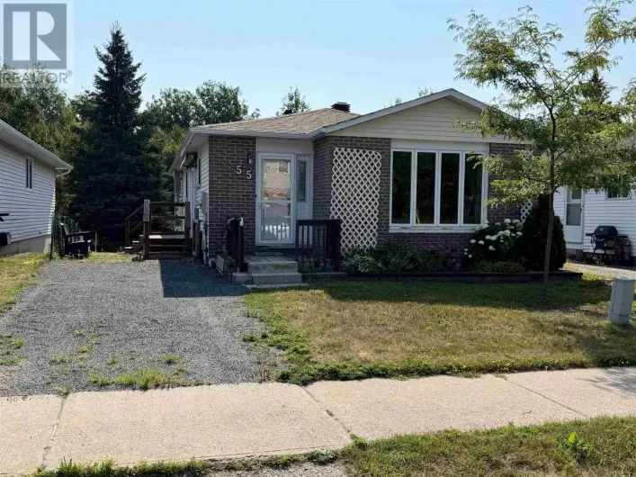 55 Esten DR S, Elliot Lake