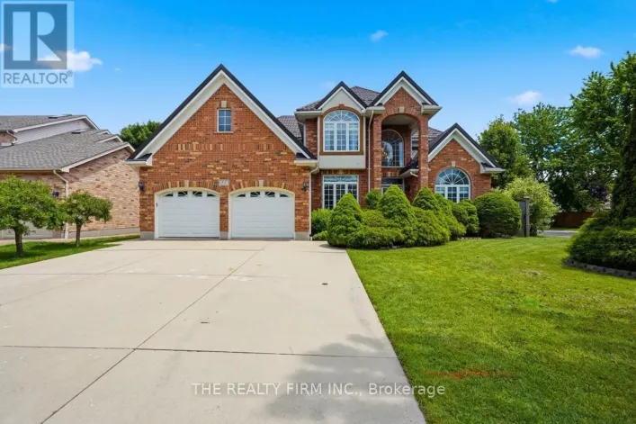 55 FARMHOUSE ROAD, London East