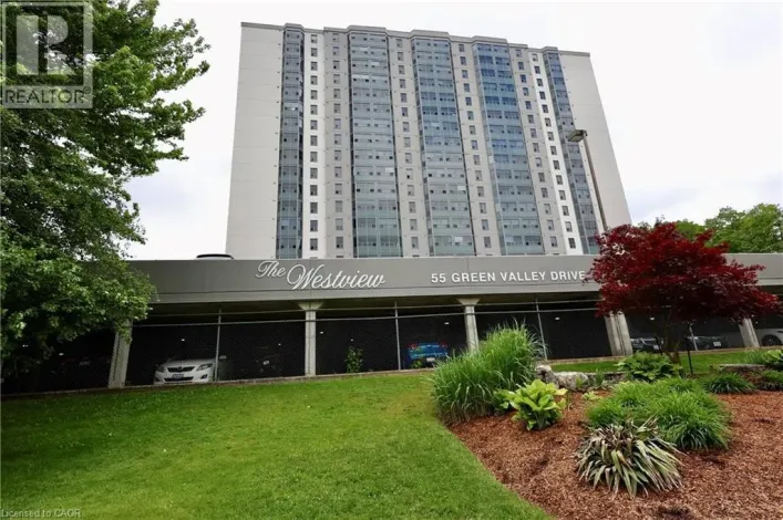 Apartment for sale: 55 GREEN VALLEY Drive Unit# 404, Kitchener
