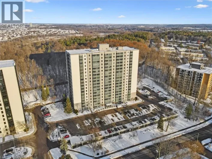 55 GREEN VALLEY Drive Unit# 607, Kitchener