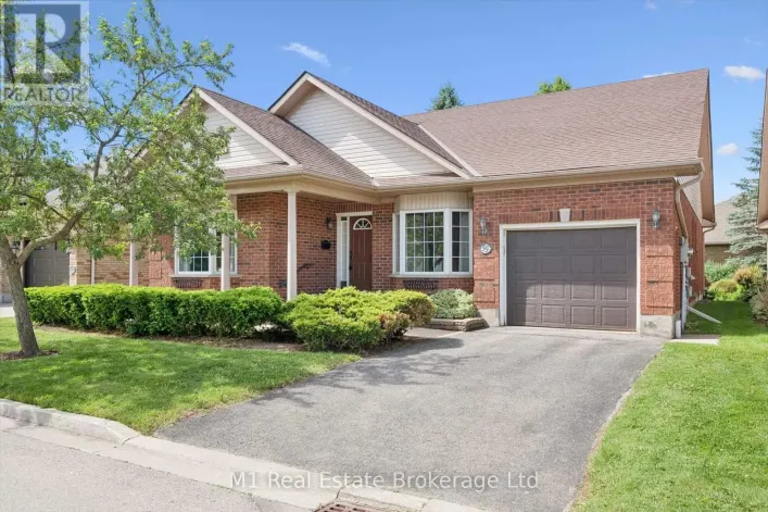 55 HONEYSUCKLE DRIVE, Guelph