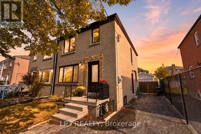 55 LAUREL AVENUE, Toronto