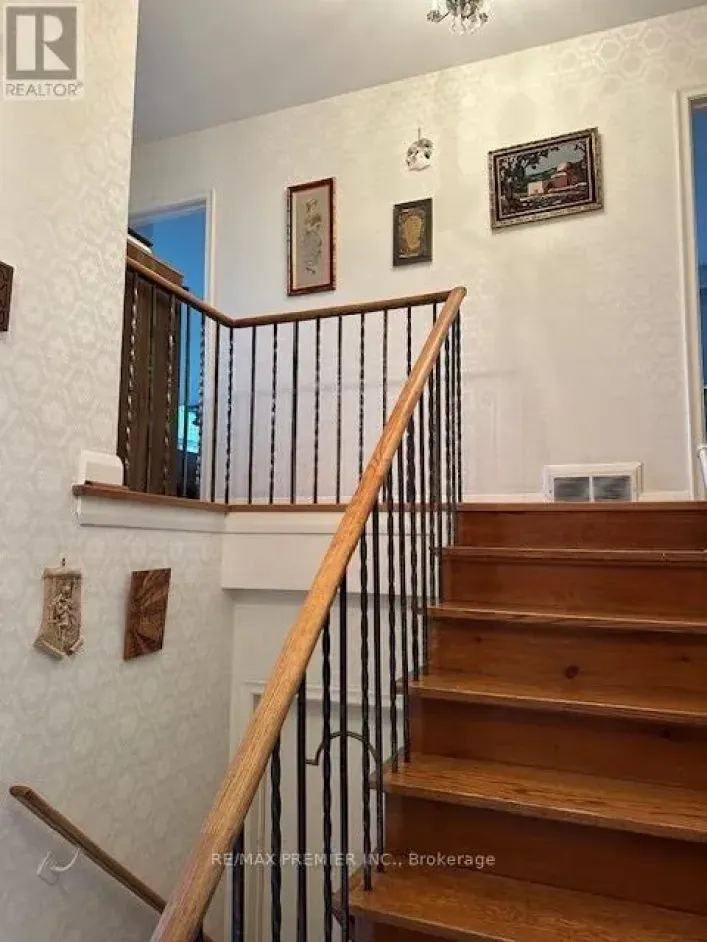 55 OVERBROOK PLACE, Toronto