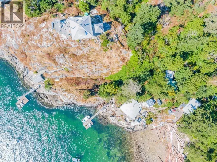55 PASSAGE ISLAND, West Vancouver