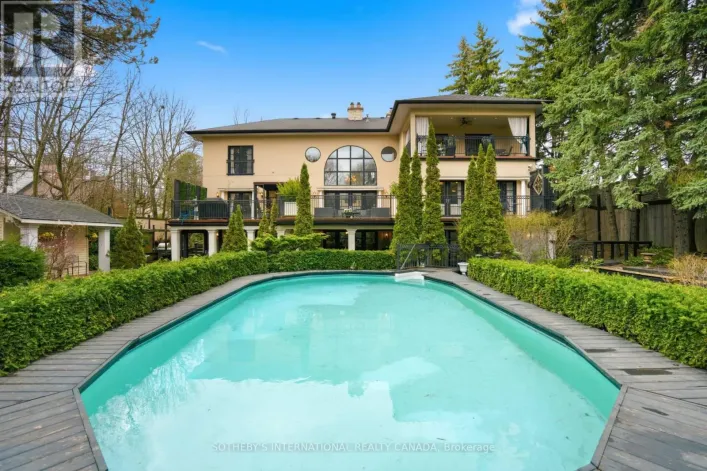 55 PINE RIDGE DRIVE, Toronto