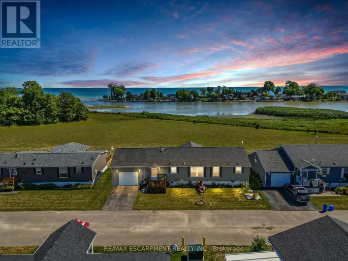 55 RIVERBEND CRESCENT, Haldimand