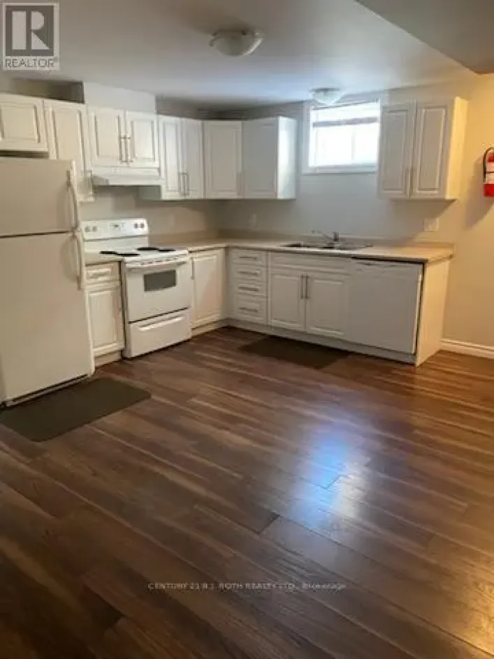 55 SYDENHAM WELLS CRESCENT, Barrie