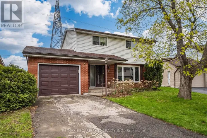 55 YARMOUTH COURT, Hamilton