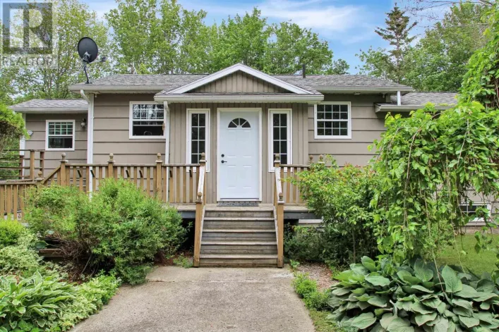 550 Allee Des Black, Bangor
