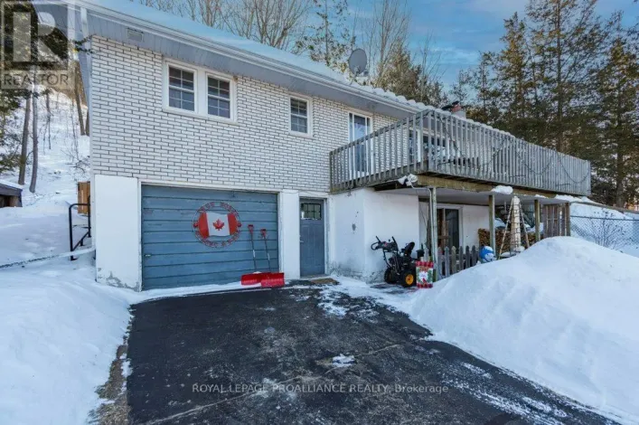 550 FRANKFORD STIRLING ROAD, Quinte West