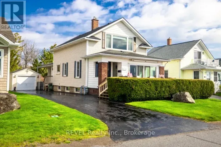 550 LAKESHORE ROAD, Fort Erie