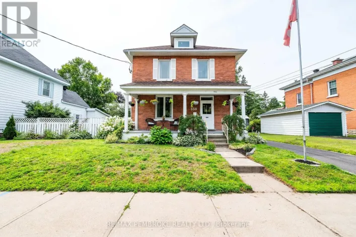550 MARY STREET, Pembroke