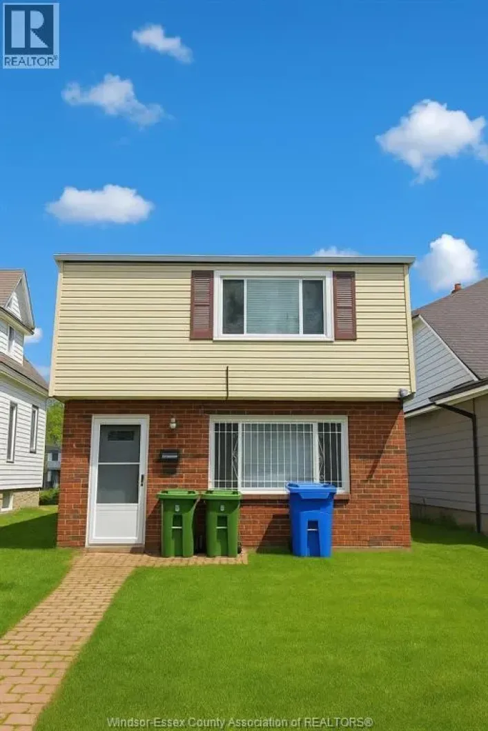 550 PIERRE AVENUE, Windsor