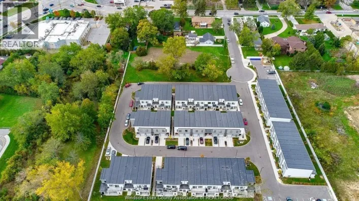 550 SANDISON STREET Unit# 23, Windsor