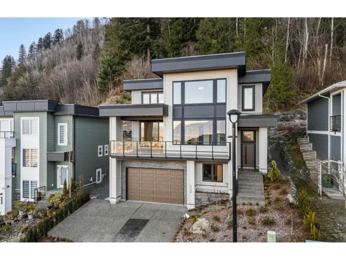 5504 MACLACHLAN PLACE|Promontory, Chilliwack