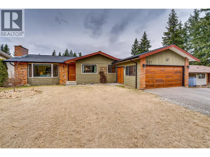 551 28 Street SE, Salmon Arm