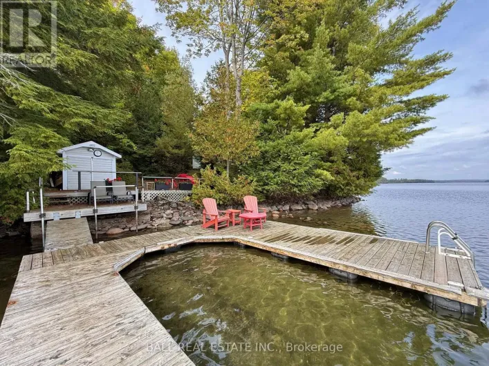 551 RENWICK ROAD, North Kawartha