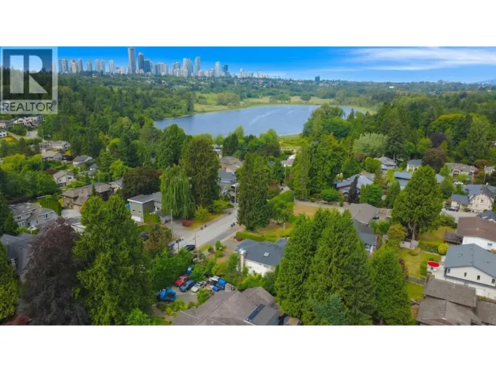 5512 BUCKINGHAM AVENUE, Burnaby